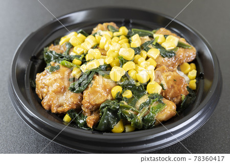 Delicious chicken bento Delicious chicken bento 78360417