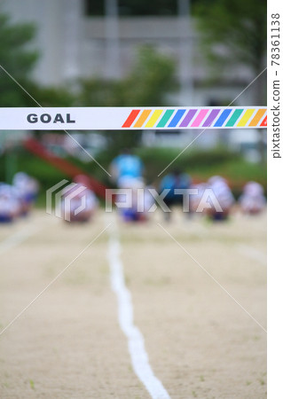 Elementary school athletic meet / 100m race Elementary school athletic meet / 100m race 78361138