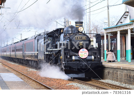 Niigata Prefecture JR East Hakushin Line SL Murakami Hina Kaido Up 78361316