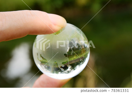 Glass Earth, Eco Image 78361331