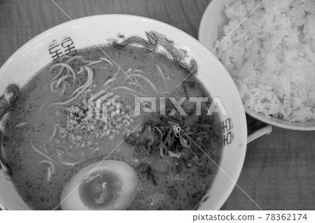 美味的拉麵套餐 美味的拉麵套餐 78362174