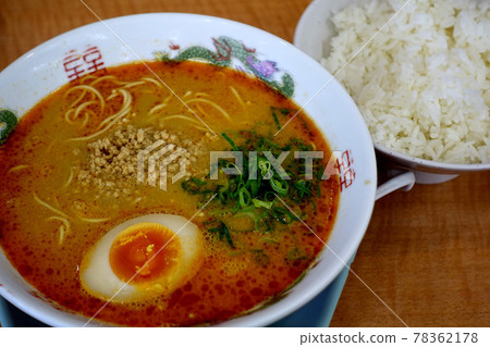 美味的拉麵套餐 美味的拉麵套餐 78362178