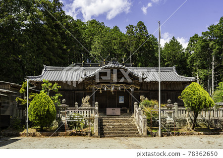 Crescent moon Hioka Hachiman Shrine Haiden, Sayo-cho, Sayo-gun, Hyogo Prefecture Crescent moon Hioka Hachiman Shrine Haiden, Sayo-cho, Sayo-gun, Hyogo Prefecture 78362650