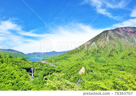 Tochigi Prefecture Early summer blue sky Fresh green Oku-Nikko Tochigi Prefecture Early summer blue sky Fresh green Oku-Nikko 78363707