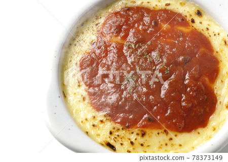 Photographed gratin, a hot doria with plenty of melted and browned cheese on a white background (overhead view) Photographed gratin, a hot doria with plenty of melted and browned cheese on a white background (overhead view) 78373149