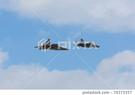 US Air Force F-22 & F-35A formation flight 78373357