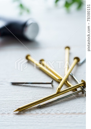 Hammer and nail 78380131