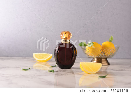 植物香水瓶 78381196