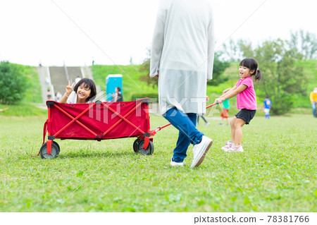 Children enjoying the outdoors Children enjoying the outdoors 78381766