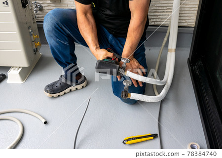 Air conditioner installation work 78384740