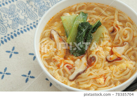 酸辣湯麵 酸辣湯麵 78385704
