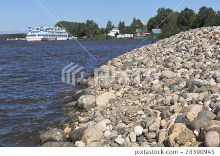 Strengthening the shore of the river Sheksna near Goritsky Voskresensky Monastery in Vologda region Strengthening the shore of the river Sheksna near Goritsky Voskresensky Monastery in Vologda region 78390945