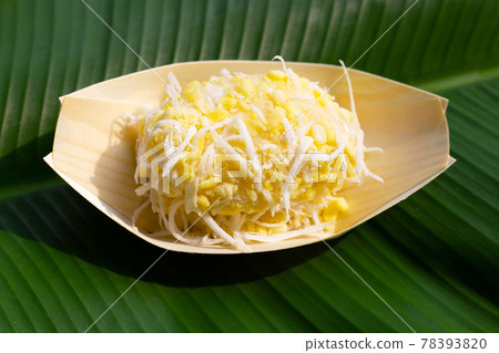 Mung bean rice crepe with coconut. Thai desserts 78393820