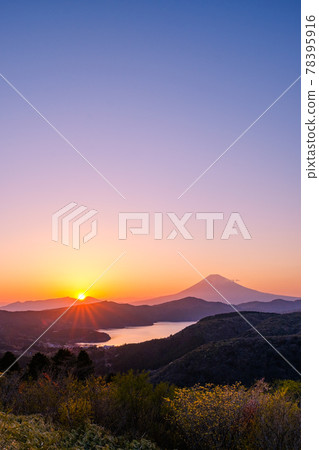 Dusk in Hakone and Daikanzan 78395916