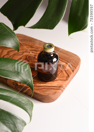 Botanical aroma bottle Botanical aroma bottle 78399597