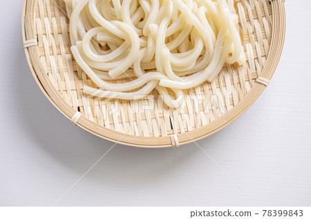 Refreshing Zaru udon in summer Refreshing Zaru udon in summer 78399843