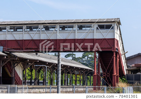 The oldest overpass at JR Handa Station The oldest overpass at JR Handa Station 78401301