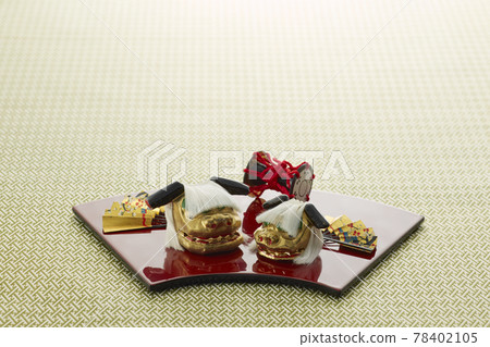 Traditional craft lion head 78402105