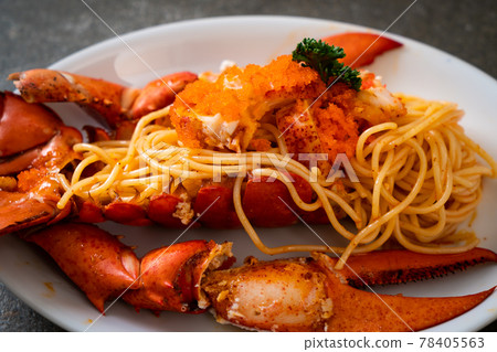 lobster spaghetti with shrimp egg lobster spaghetti with shrimp egg 78405563