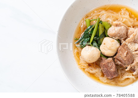 Braised pork noodles bowl Braised pork noodles bowl 78405588