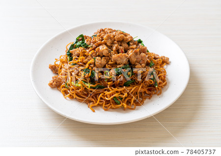 stir-fried instant noodles with Thai basil and minced pork stir-fried instant noodles with Thai basil and minced pork 78405737