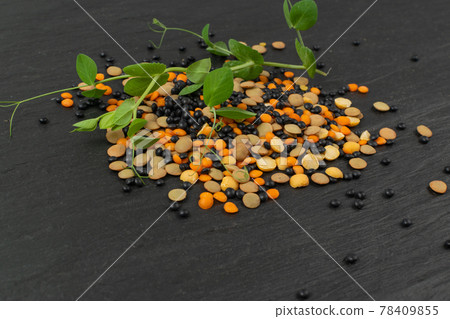 Raw Dry Lentils, Lentil Grains, Dal, Daal, Dhal, Masoor Raw Dry Lentils, Lentil Grains, Dal, Daal, Dhal, Masoor 78409855