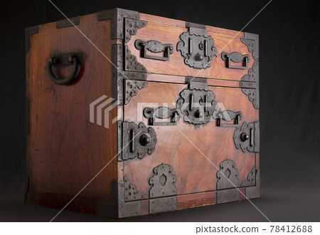 A chest of drawers made with hidden doors during the Meiji era A chest of drawers made with hidden doors during the Meiji era 78412688