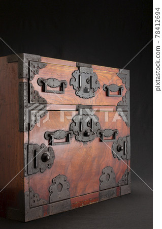 A chest of drawers made with hidden doors during the Meiji era A chest of drawers made with hidden doors during the Meiji era 78412694