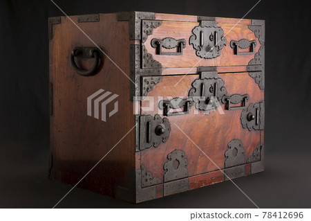 A chest of drawers made with hidden doors during the Meiji era A chest of drawers made with hidden doors during the Meiji era 78412696