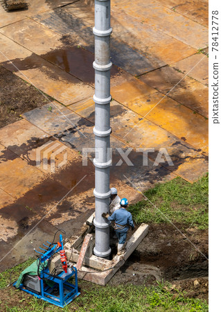 施工現場 樁基工程 摩擦樁施工 04 下樁 78412778