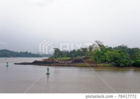 Panama - Canal Construction of the new expanded locks on the canal Panama - Canal Construction of the new expanded locks on the canal 78417772