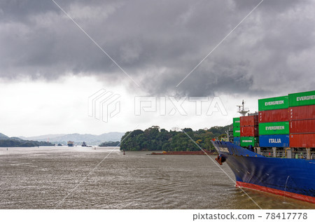 Container Ship Ital Lunare in Gatun Lake - Panama Canal Container Ship Ital Lunare in Gatun Lake - Panama Canal 78417778