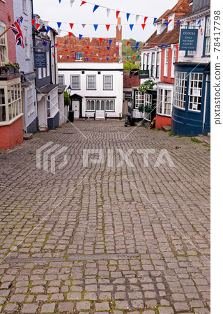 Cobbled Quay Hill shops in Lymington - Hampshire UK Cobbled Quay Hill shops in Lymington - Hampshire UK 78417798