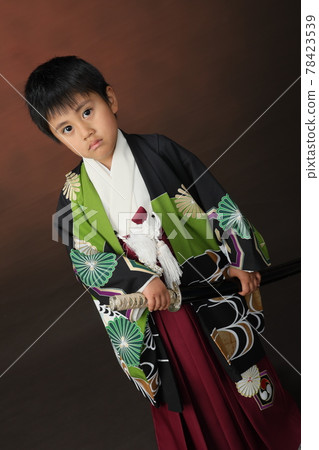Shichigosan: A child in a kimono with a sword, a child in a kimono 78423539