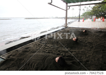 Beppu beach sand bath Beppu beach sand bath 78427528
