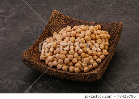 Vegan cuisine - Dry chickpea heap 78429790