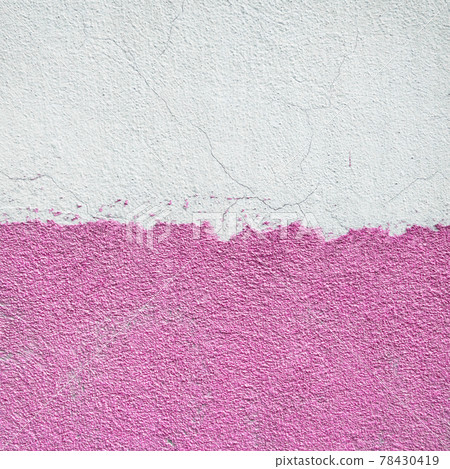 Wall after renovation 78430419