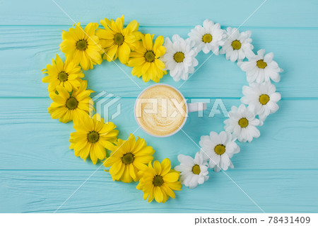 Heart-shaped flowers composition and cup of coffee. 78431409