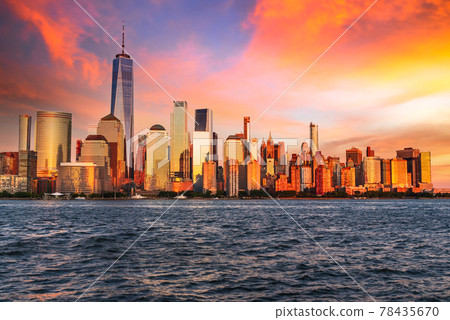 Manhattan sunset - New York City, USA Manhattan sunset - New York City, USA 78435670