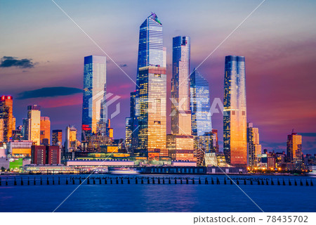 New York, United States - Sunset view of Manhattan New York, United States - Sunset view of Manhattan 78435702
