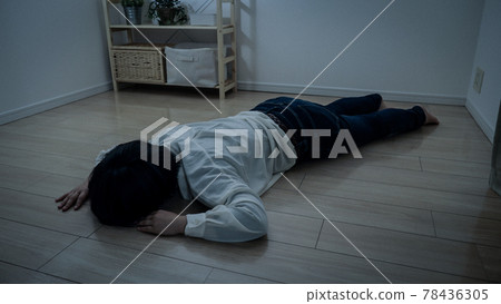 Woman / fall 78436305