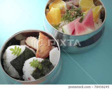 Summer refreshing somen noodles and rice ball lunch box 78438245