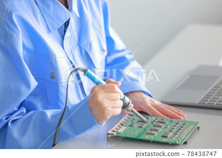 電路板焊錫修正_特寫 78438747