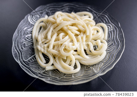 夏日清爽烏冬面 78439023