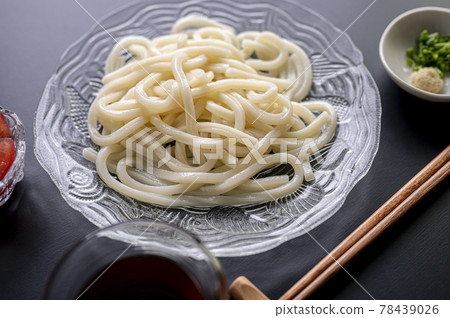 夏日清爽烏冬面 78439026