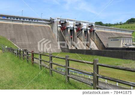 十十六世大壩堤及十十六世達電站 78441875