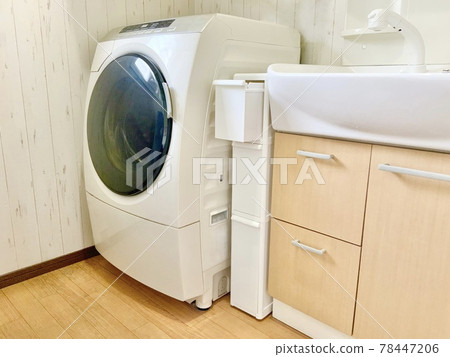 用於洗手間縫隙的家具，寬 14 厘米 78447206