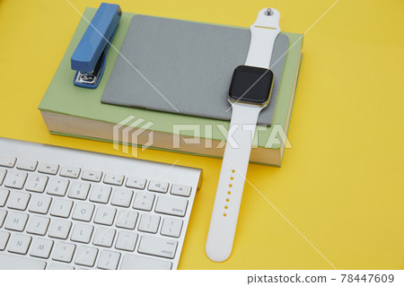 coffee, desk, laptop 78447609