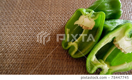可用於商業用途的青椒照片 78447745