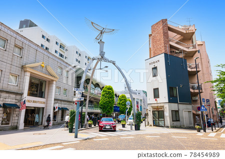 Yokohama Motomachi Phoenix Arch Yokohama Motomachi Phoenix Arch 78454989